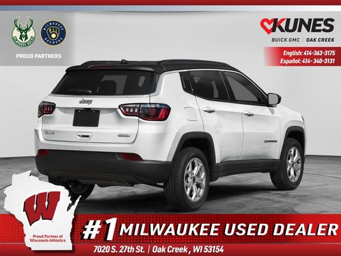 Used 2025 Jeep Compass Limited AWD/4WD image 4
