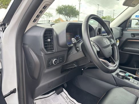 Certified 2024 Ford Bronco Sport Outer Banks w/ Tech Package AWD/4WD image 12
