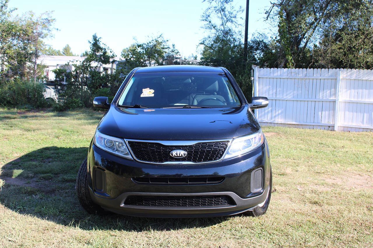 Used 2014 Kia Sorento LX FWD image 2