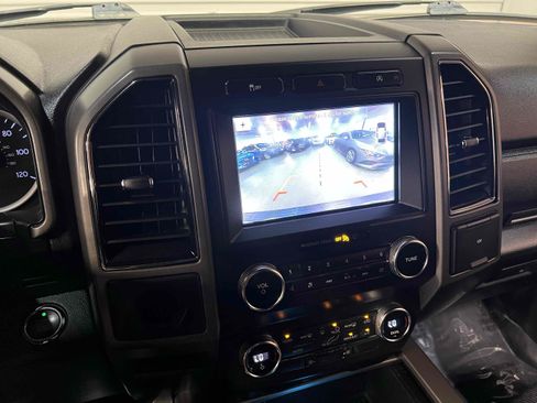 Used 2019 Ford Expedition Max XLT RWD image 9