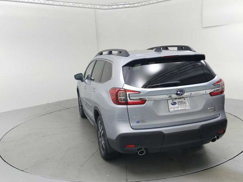 New 2025 Subaru Ascent Limited image 8