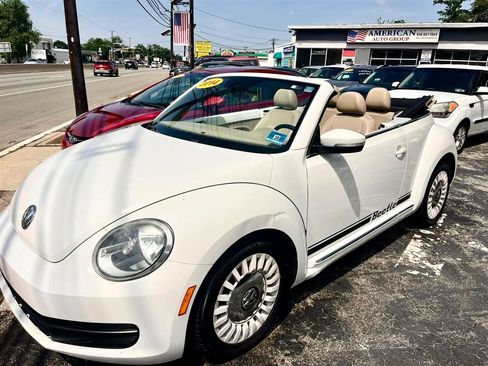 Used 2014 Volkswagen Beetle 2.5 FWD image 18