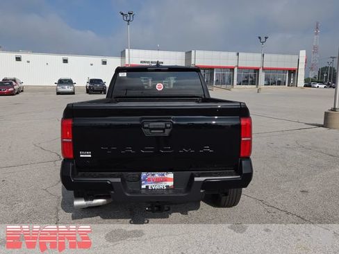 Certified 2026 Toyota Tacoma TRD Sport AWD/4WD image 27
