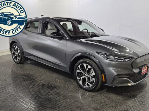 Used 2021 Ford Mustang Mach-E Premium AWD/4WD image 15
