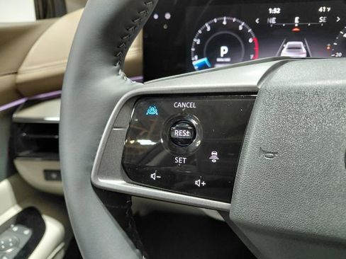 Used 2025 Nissan Murano Platinum image 37