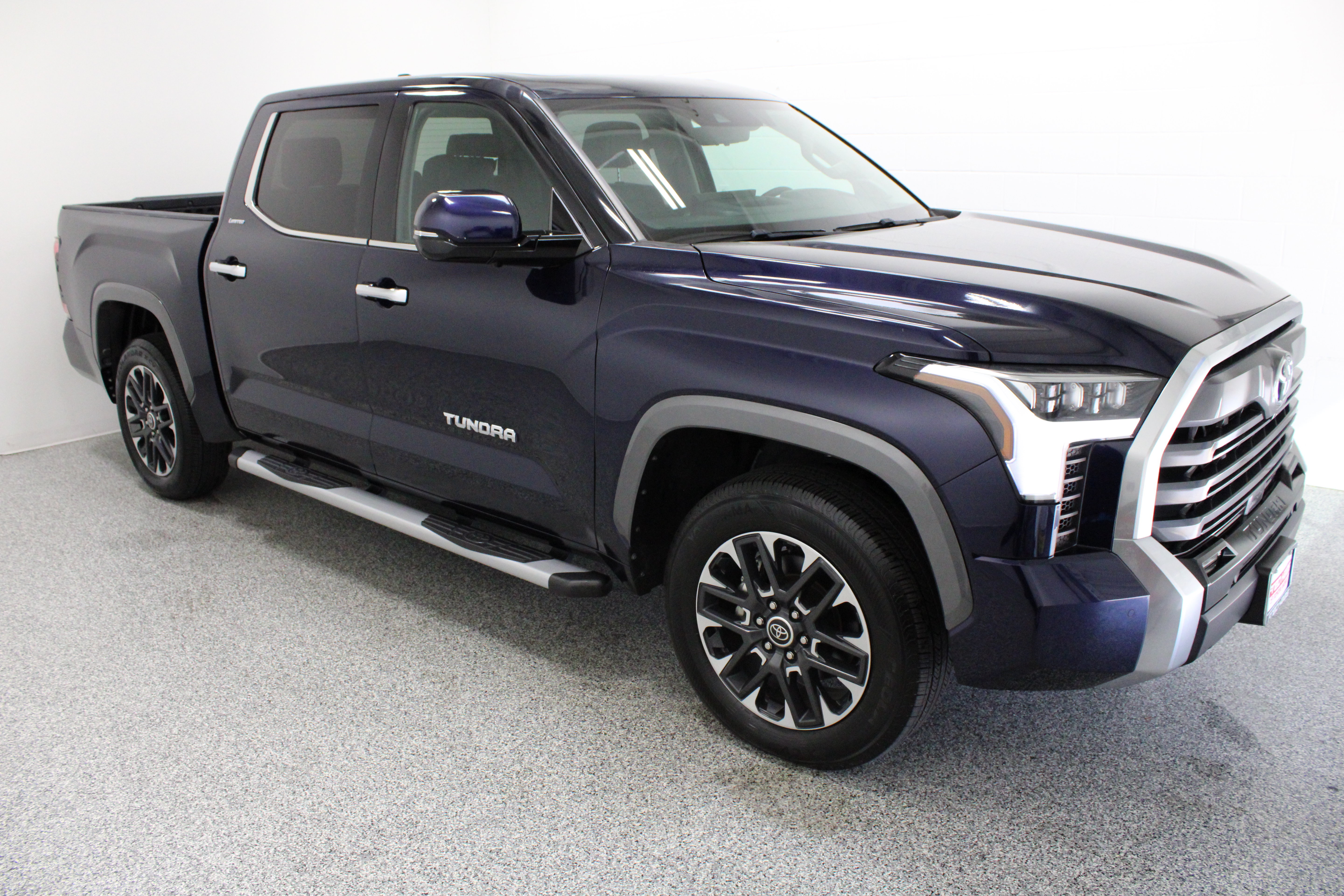 Used 2023 Toyota Tundra Limited RWD image 4