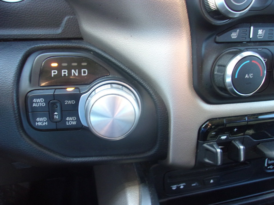 Used 2019 RAM 1500 Laramie AWD/4WD image 21