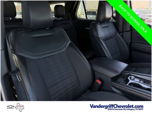 Used 2025 Ford Explorer ST-Line RWD image 25