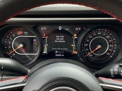 Used 2024 Jeep Wrangler Unlimited Rubicon AWD/4WD image 14