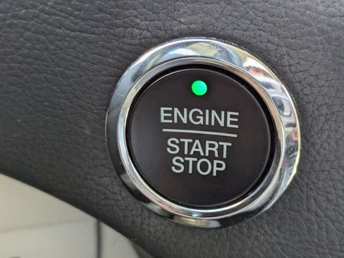 Used 2022 Ford Edge Titanium AWD/4WD image 26