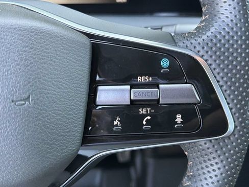 Used 2024 Nissan Ariya FWD image 29