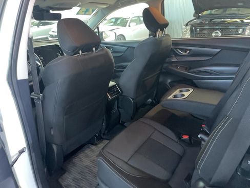 Used 2023 Subaru Ascent Premium w/ Convenience Package image 24