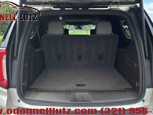 Used 2021 GMC Yukon XL SLT w/ SLT Premium Package AWD/4WD image 11