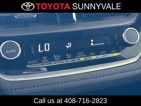 Used 2024 Toyota Corolla SE w/ Convenience Package FWD image 25