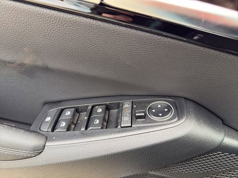 New 2026 Kia Seltos EX FWD image 16