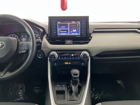 Used 2020 Toyota RAV4 XLE w/ Convenience Package image 19
