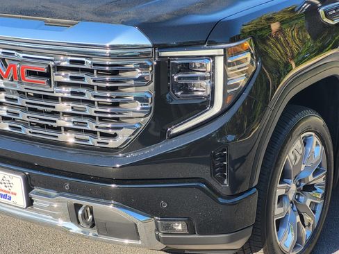 Used 2025 GMC Sierra 1500 Denali w/ Denali Reserve Package AWD/4WD image 7