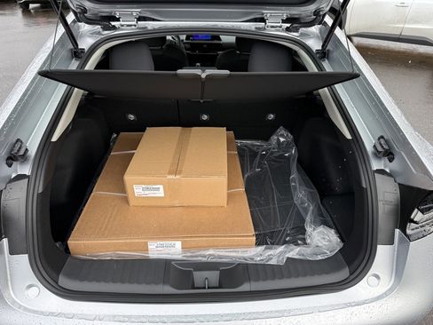 New 2026 Toyota Prius Plug-In Hybrid image 10