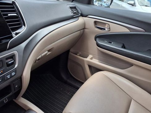 Used 2019 Honda Pilot EX-L image 19