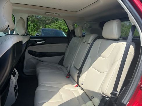 Used 2019 Ford Edge Titanium w/ Equipment Group 301A FWD image 13