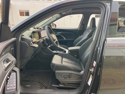 Certified 2025 Audi Q5 Premium Plus w/ Premium Plus image 26