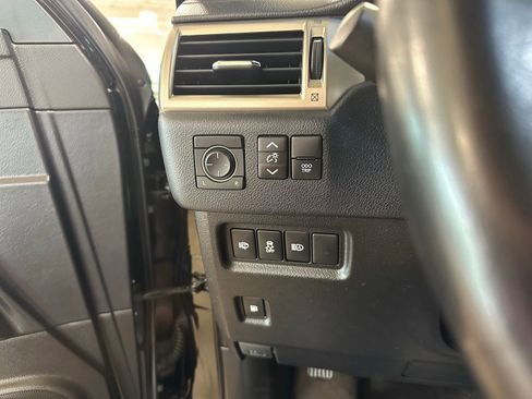 Used 2020 Lexus GX 460 Premium AWD/4WD image 23