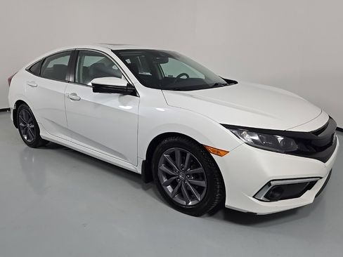 Used 2019 Honda Civic EX-L image 6