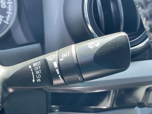 Used 2016 Toyota Tacoma TRD Sport w/ Premium & Technology Package image 22