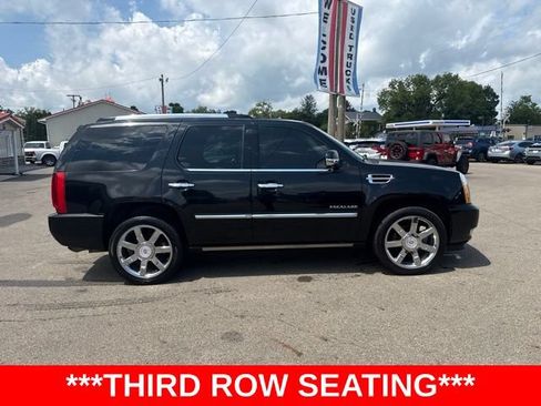 Used 2011 Cadillac Escalade Premium AWD/4WD image 2
