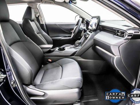 Used 2023 Toyota Venza LE image 33