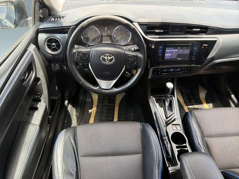 Used 2017 Toyota Corolla SE w/ Carpet Mat Package (TMS) FWD image 25