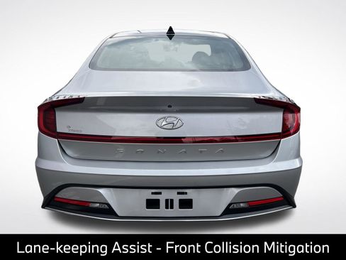Used 2022 Hyundai Sonata SE FWD image 8