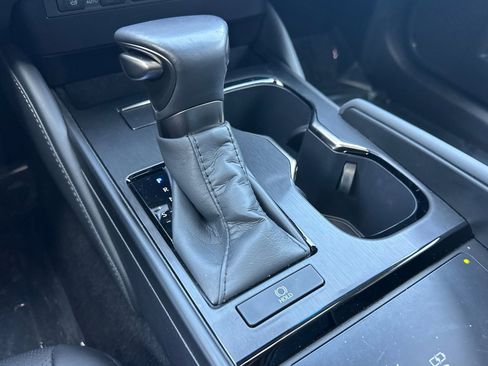 Certified 2025 Lexus ES 350 w/ Premium Package FWD image 19