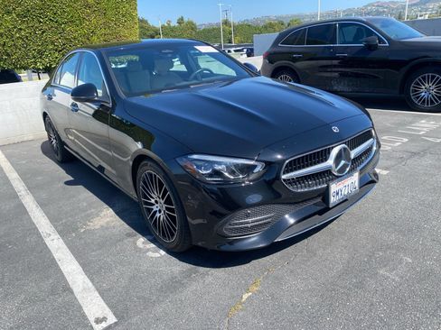 Used 2023 Mercedes-Benz C 300 4MATIC Sedan image 2