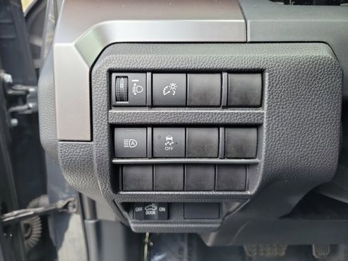 Used 2024 Toyota Tacoma SR5 w/ SR5 Upgrade Package image 24