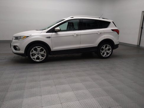 Used 2019 Ford Escape Titanium FWD image 2