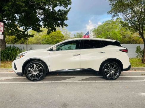 Used 2023 Nissan Murano Platinum w/ Cargo Package image 2