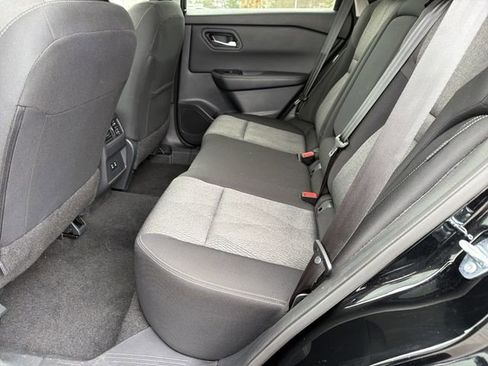 Certified 2025 Nissan Rogue SV image 21