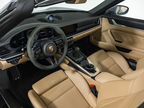 Used 2024 Porsche 911 Targa 4 GTS image 27