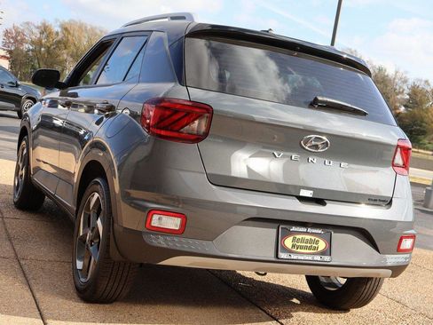 New 2026 Hyundai Venue SEL image 4