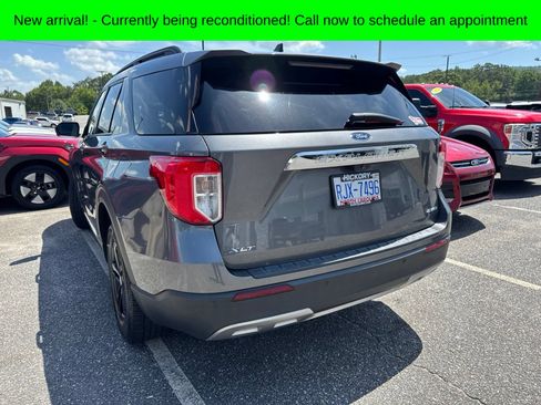 Used 2023 Ford Explorer XLT w/ Equipment Group 202A AWD/4WD image 3