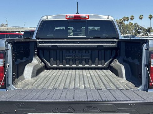 New 2026 GMC Canyon Elevation w/ LPO, Black Badging Package RWD image 25