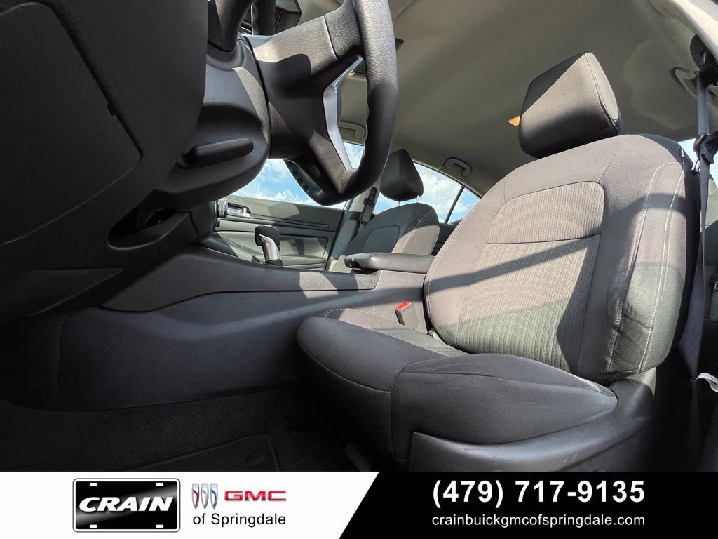 Used 2025 Nissan Altima 2.5 SV FWD image 23