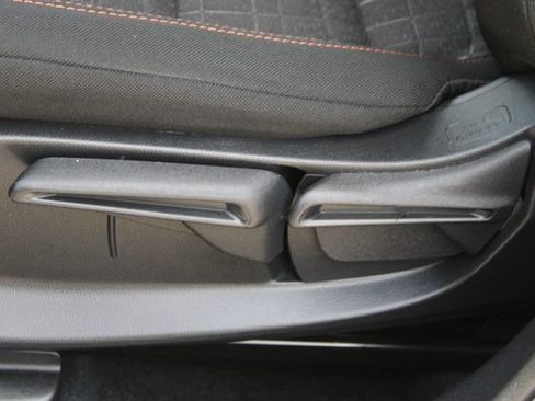 Used 2025 Honda HR-V Sport image 32