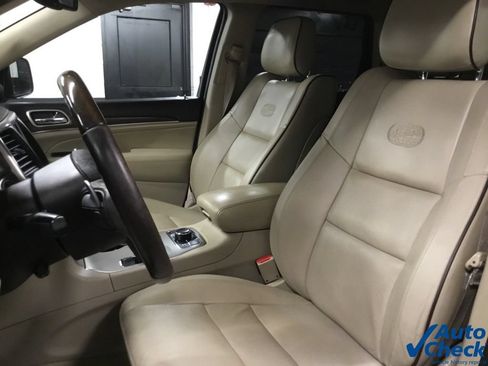 Used 2014 Jeep Grand Cherokee Overland AWD/4WD image 26