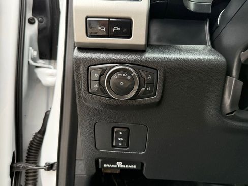 Used 2020 Ford F250 Lariat w/ Lariat Value Package AWD/4WD image 36