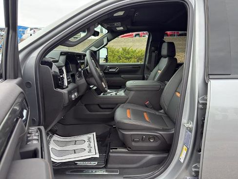 New 2026 GMC Sierra 2500 AT4 w/ AT4 Premium Plus Package image 19
