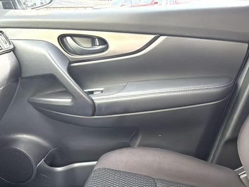 Used 2020 Nissan Rogue Sport S AWD/4WD image 17