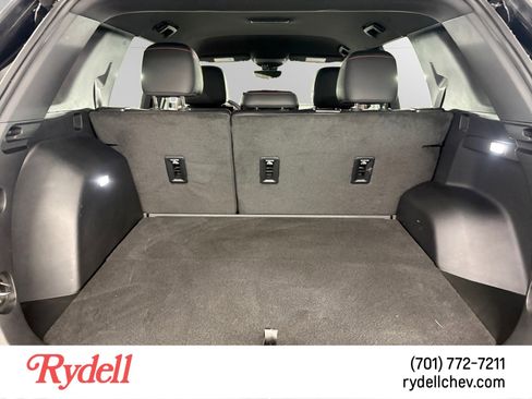 Used 2025 Chevrolet Equinox RS w/ Safety and Technology Package AWD/4WD image 18