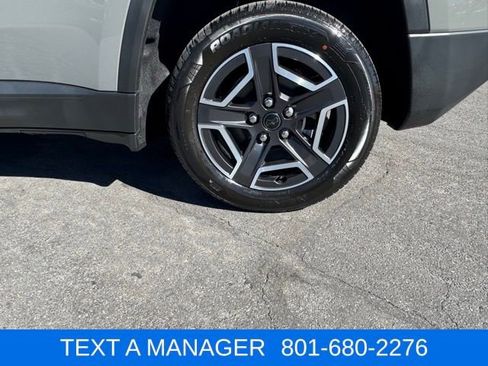 New 2026 Jeep Cherokee Limited AWD/4WD image 13